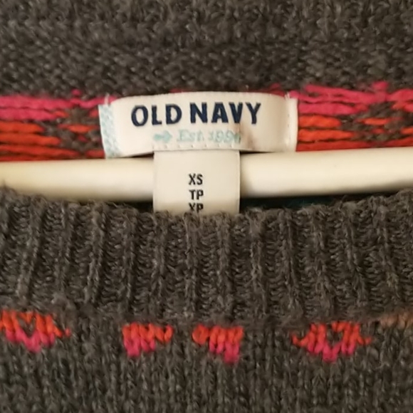 Colorful Sweater - Picture 5 of 5